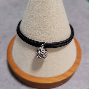 Magnetic String Bracelet with Sphere